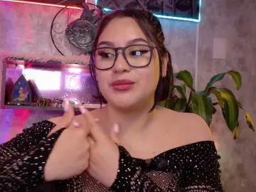 Ada-andDamian  live sex cam