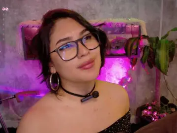 Ada-andDamian  live sex cam