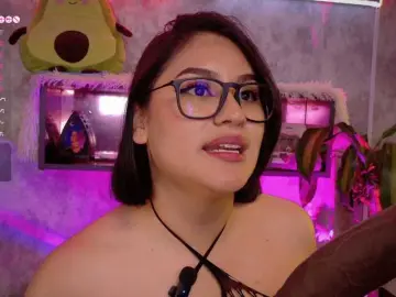 Ada-andDamian  live sex cam