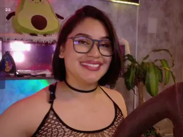 Ada-andDamian  live sex cam