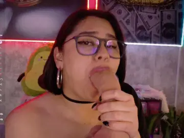 Ada-andDamian  live sex cam