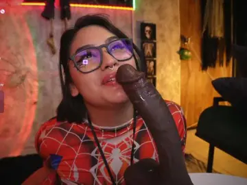 Ada-andDamian  live sex cam