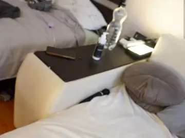 IMNOTSHYBABY  live sex cam