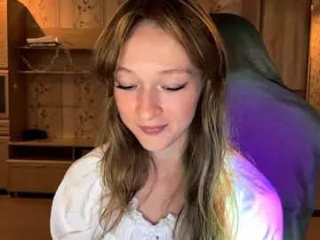 LisaSchroyer  live sex cam