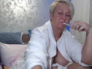 LovePinkLilli  live sex cam