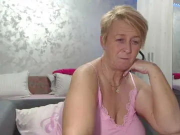 LovePinkLilli  live sex cam