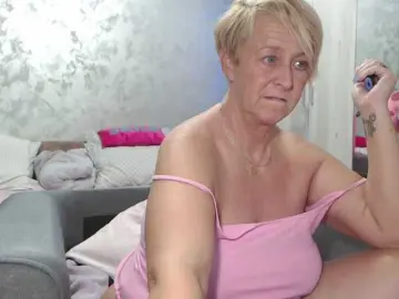 LovePinkLilli  live sex cam