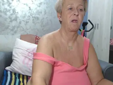 LovePinkLilli  live sex cam