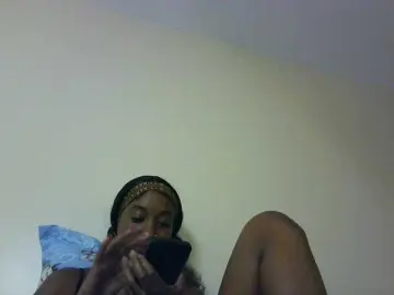 Sexypetiteher  live sex cam