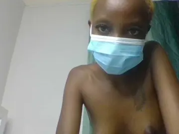 Sexypetiteher  live sex cam