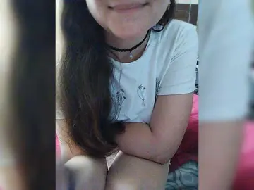 Vikki-vik  live sex cam