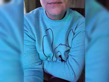 Vikki-vik  live sex cam