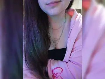 Vikki-vik  live sex cam