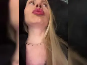 -SexyMilf-  live sex cam