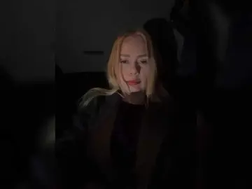 -SexyMilf-  live sex cam