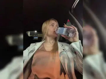 -SexyMilf-  live sex cam