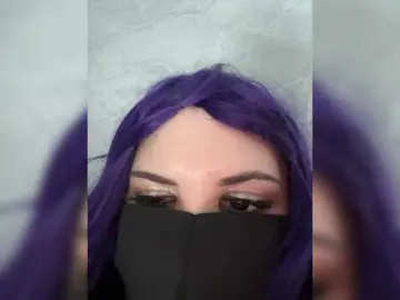 Christie29  live sex cam