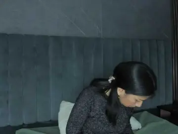 MeganCollinss  live sex cam