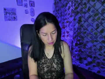 MeganCollinss  live sex cam