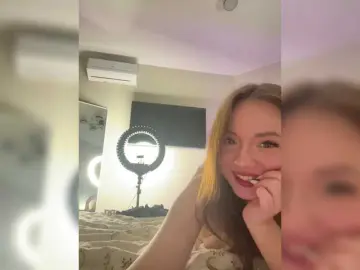 OlivkaVif  live sex cam