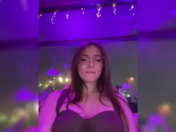 OlivkaVif  live sex cam