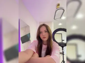 OlivkaVif  live sex cam