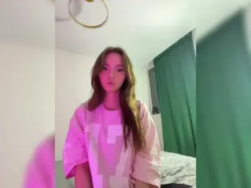 OlivkaVif  live sex cam