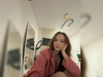 OlivkaVif  live sex cam