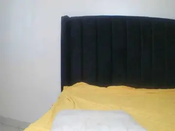 SexxyNaia  live sex cam