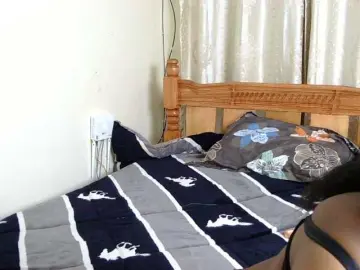 Ivyisfreaky  live sex cam