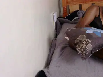 Ivyisfreaky  live sex cam