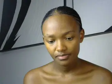 Prettyquin256  live sex cam