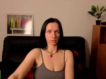 Annakillkiss  live sex cam