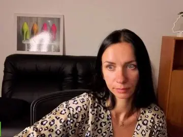 Annakillkiss  live sex cam