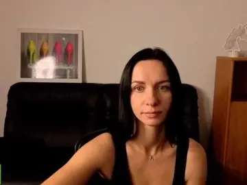 Annakillkiss  live sex cam