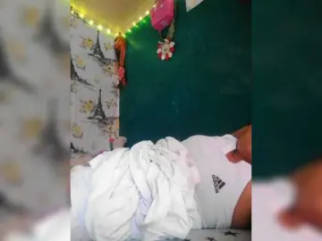CesszZ  live sex cam