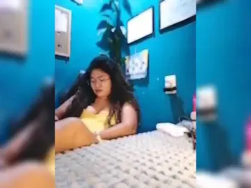 CesszZ  live sex cam