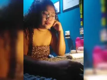 CesszZ  live sex cam