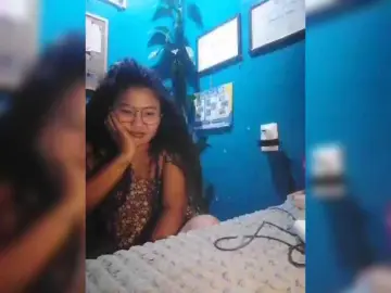 CesszZ  live sex cam