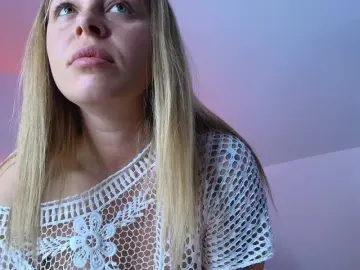 KatteAllyaa  live sex cam