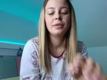 KatteAllyaa  live sex cam
