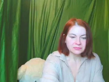 Milana9732  live sex cam