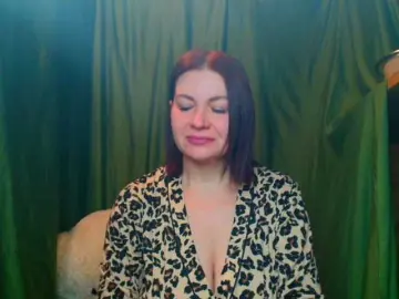 Milana9732  live sex cam