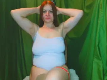 Milana9732  live sex cam
