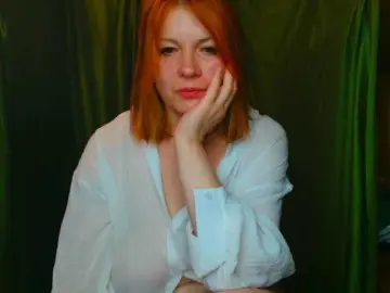 Milana9732  live sex cam