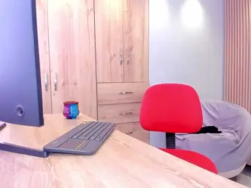 Trinitixx  live sex cam