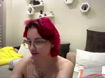 YoungAvenoso  live sex cam