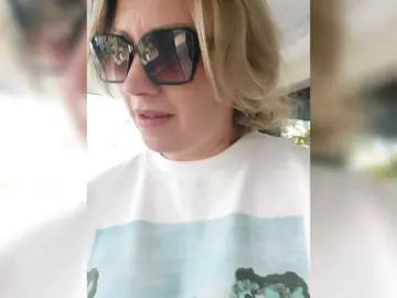 YourWitcher  live sex cam