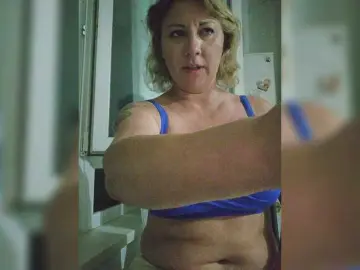 YourWitcher  live sex cam