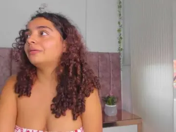 Dahlia-rossee  live sex cam